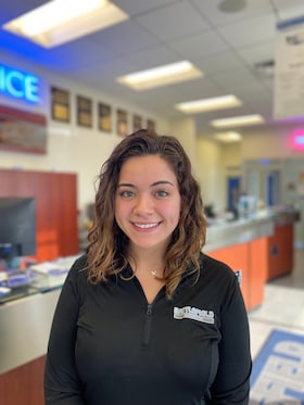 Staff member Michelle Mederos from ID_e91cce0bf00b