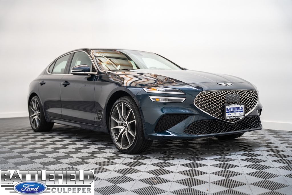 2025 Genesis G70 2.5T Standard's photo