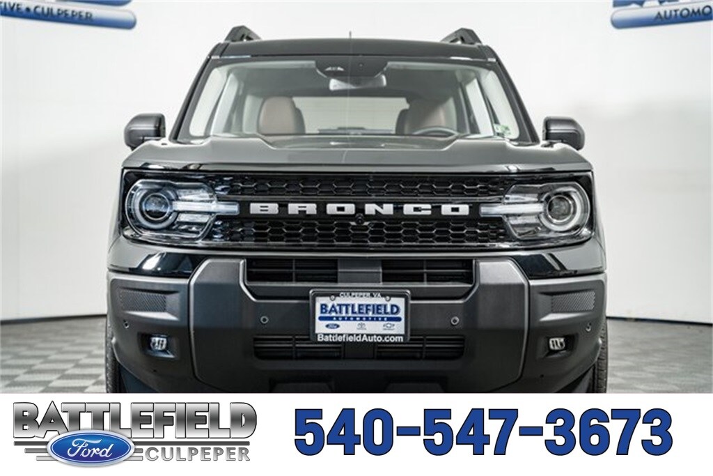 2025 Ford Bronco Sport Outer Banks photo 2