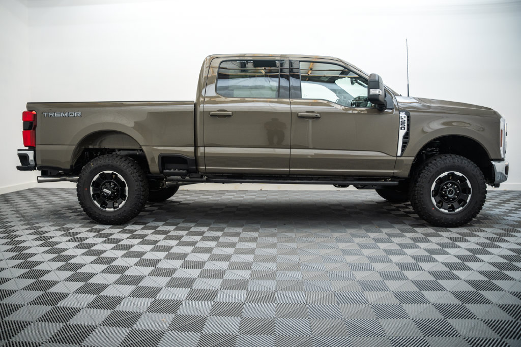 New 2027 Ford F-250 XLT Truck