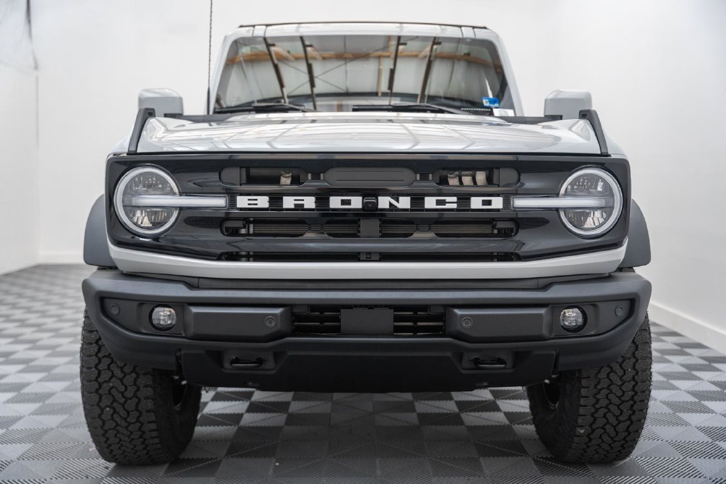 New 2026 Ford Bronco Outer Banks SUV