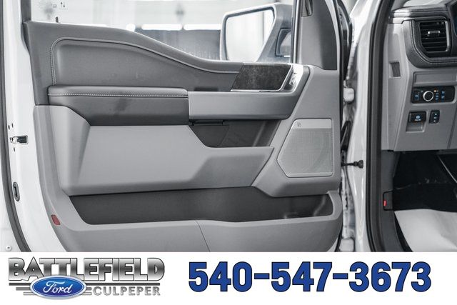 2025 Ford F-150 Lightning Flash - Photo 37