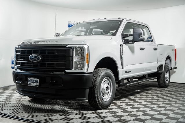 2025 Ford F-250 photo 3