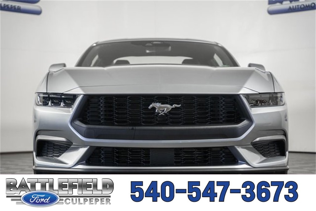 2025 Ford Mustang EcoBoost Premium photo 2