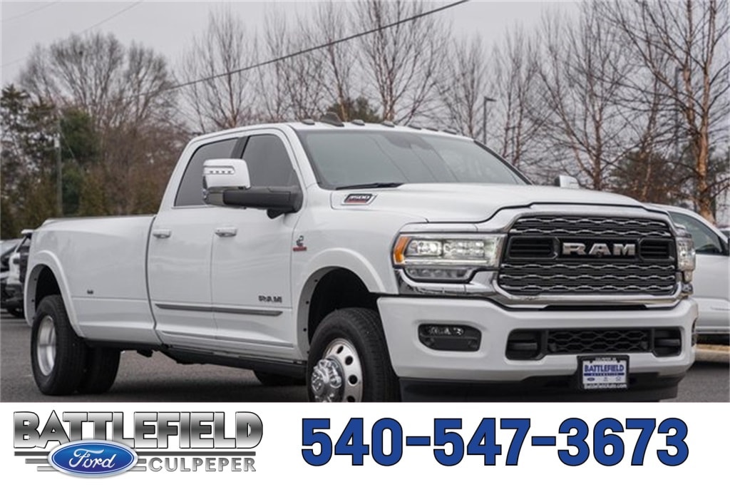 2023 RAM Ram 3500 Pickup Limited's photo