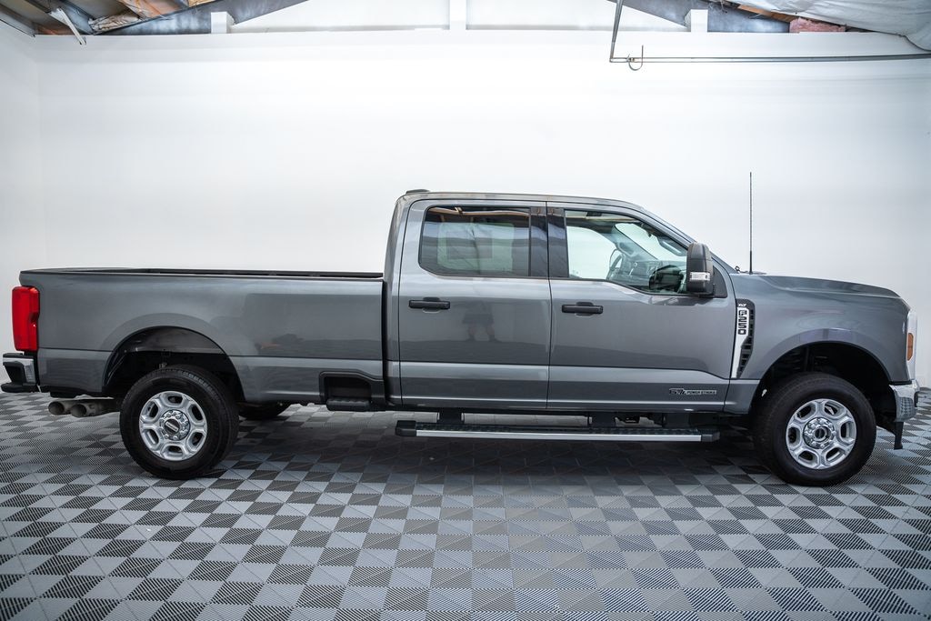 Used 2025 Ford F-250SD XLT Truck