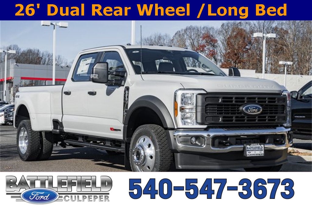 2026 Ford F-450 Super Duty XL's photo