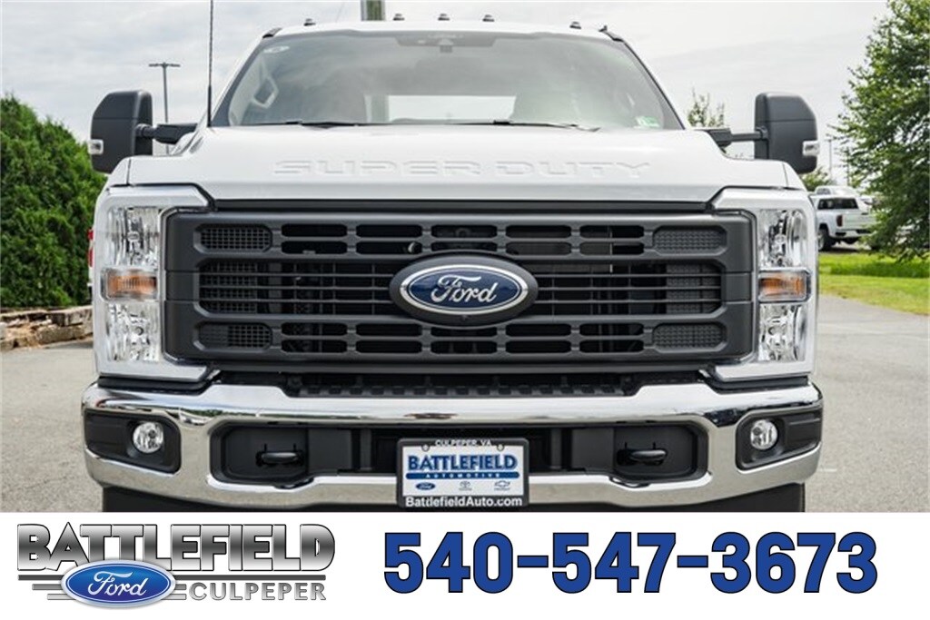 2025 Ford F-250 XL photo 2