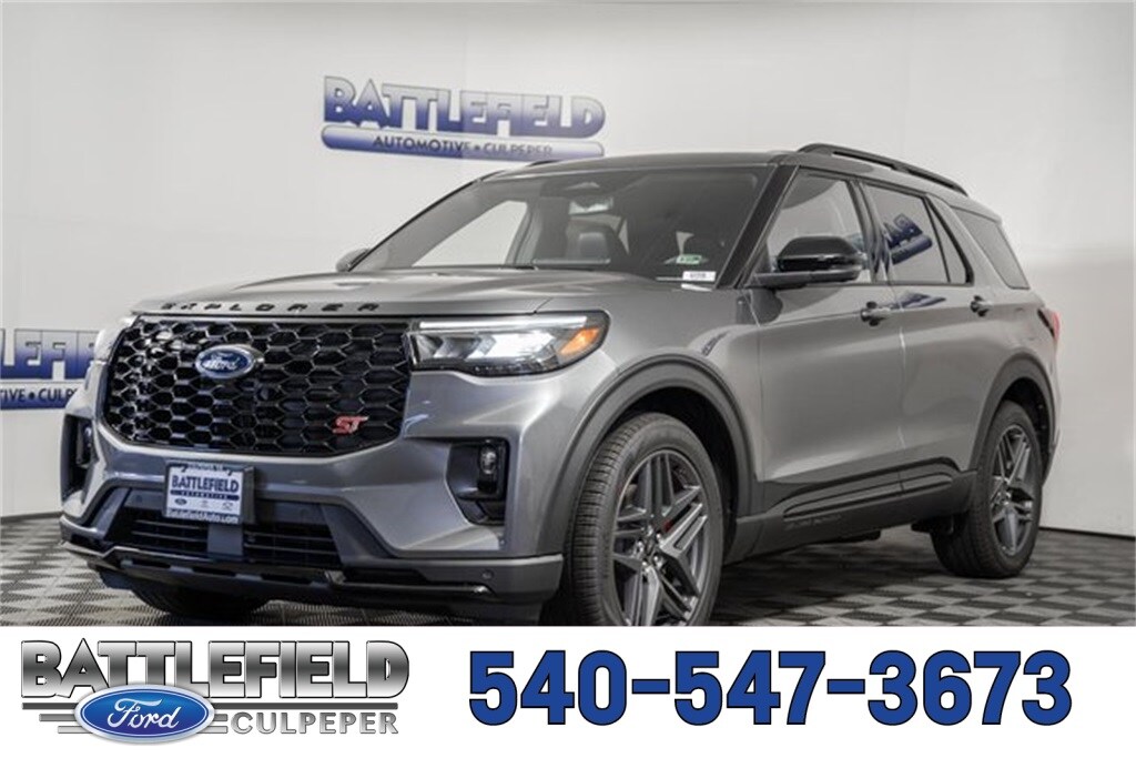 2025 Ford Explorer ST photo 2