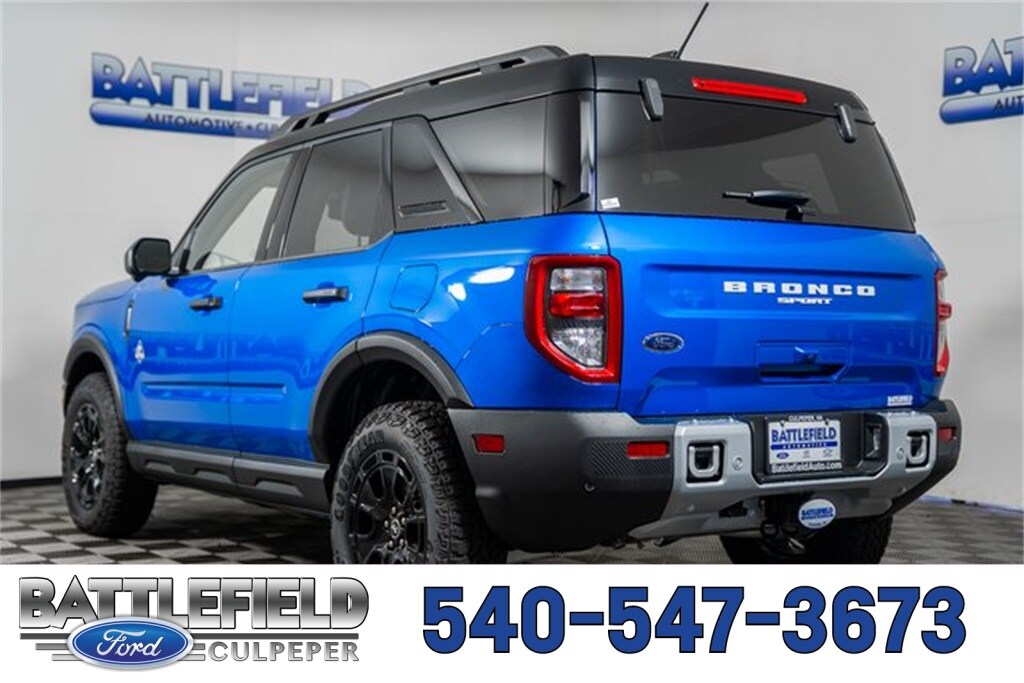 2025 Ford Bronco Sport Outer Banks photo 3