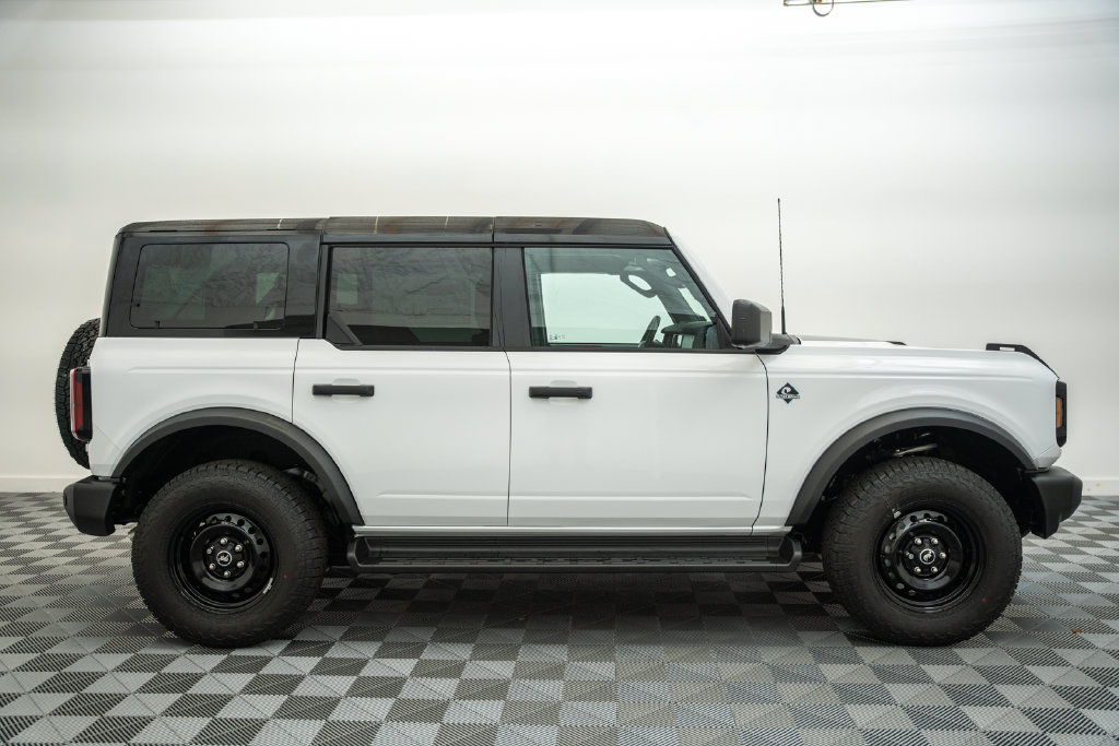 New 2026 Ford Bronco Outer Banks SUV