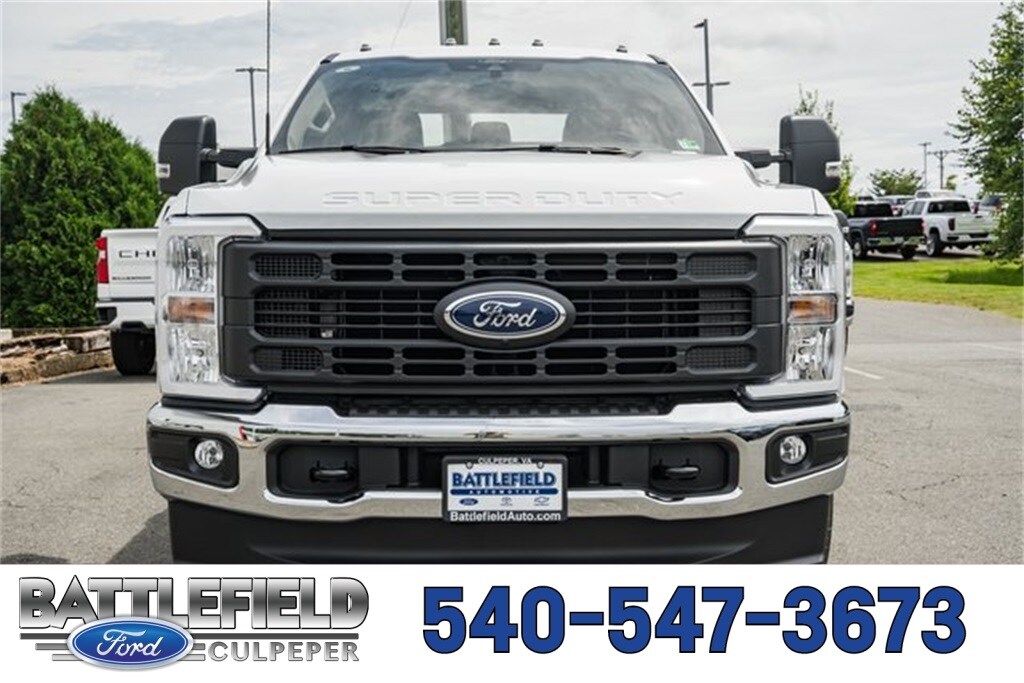 2025 Ford F-250 XL photo 2