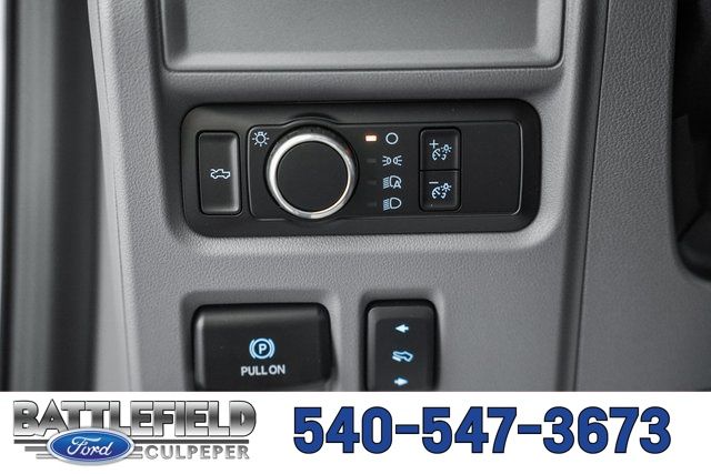 2025 Ford F-150 Lightning Flash - Photo 40