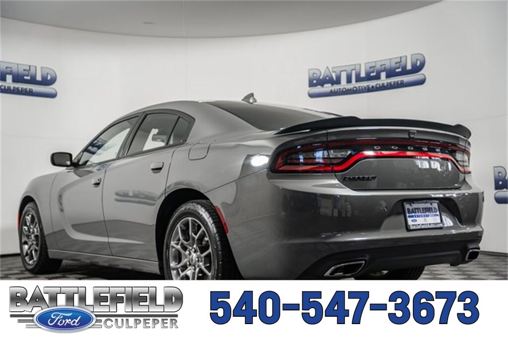 Used 2017 Dodge Charger SXT Sedan