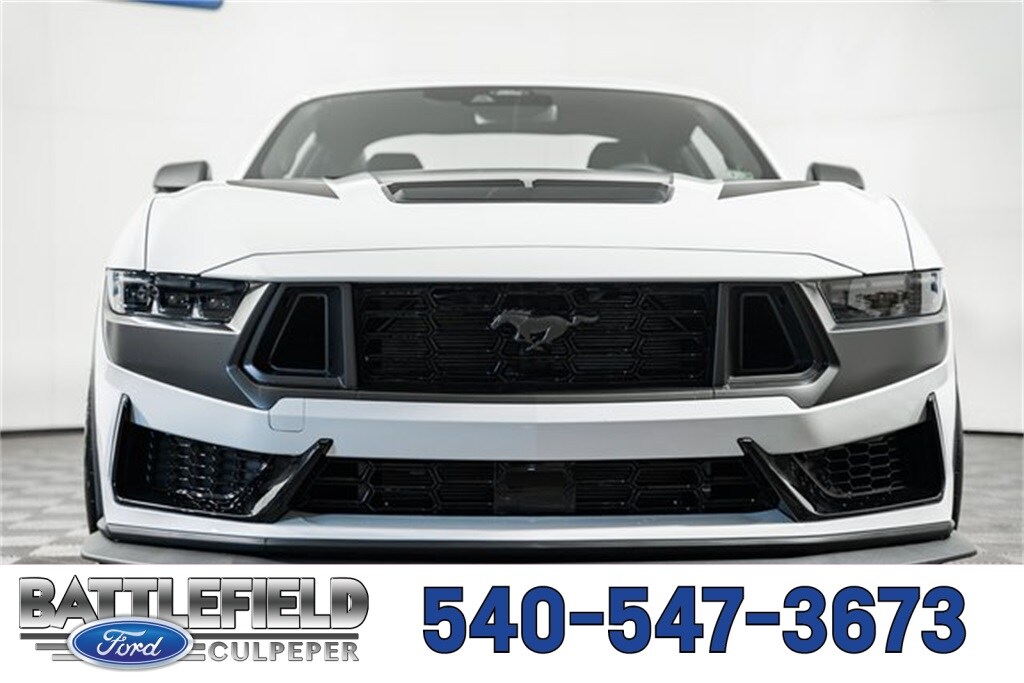 2025 Ford Mustang Dark Horse Premium photo 2