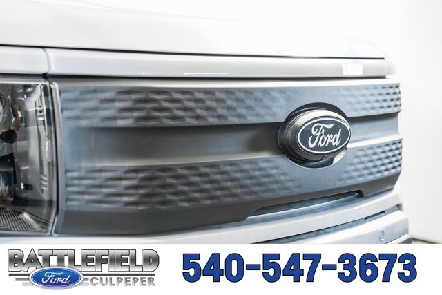 2025 Ford F-150 Lightning Flash - Photo 13
