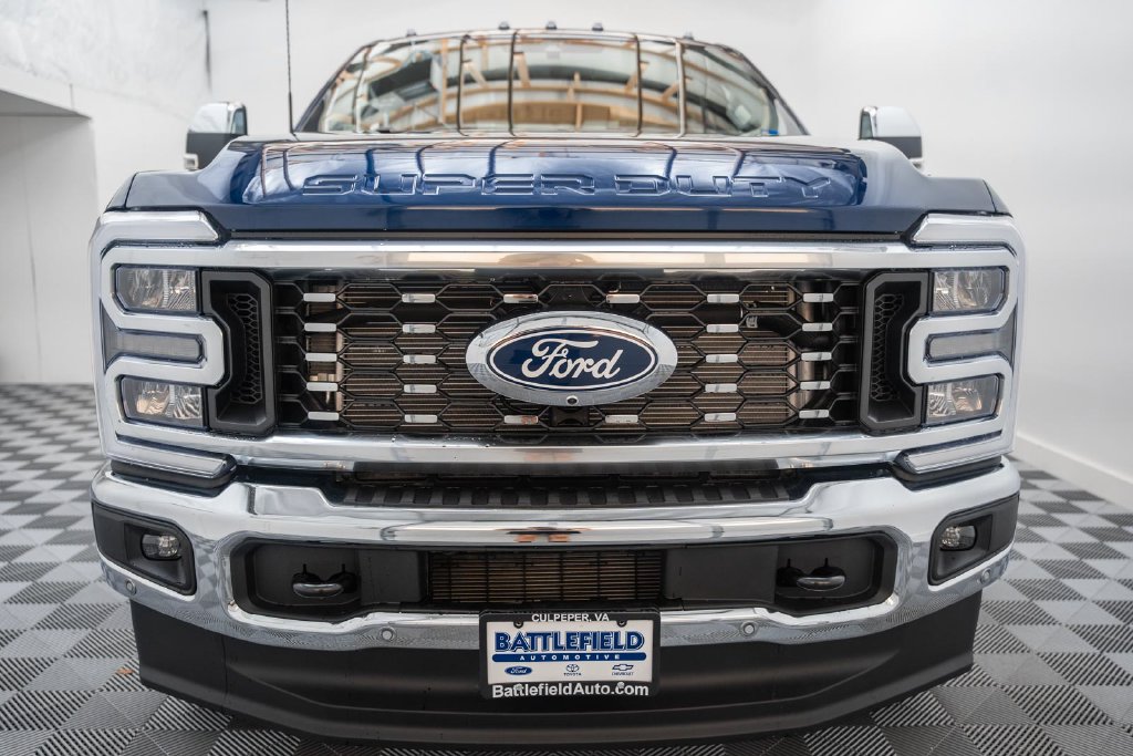 New 2027 Ford F-350 Lariat Truck