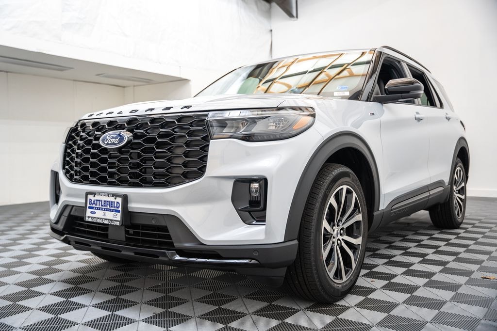 New 2026 Ford Explorer ST-Line SUV