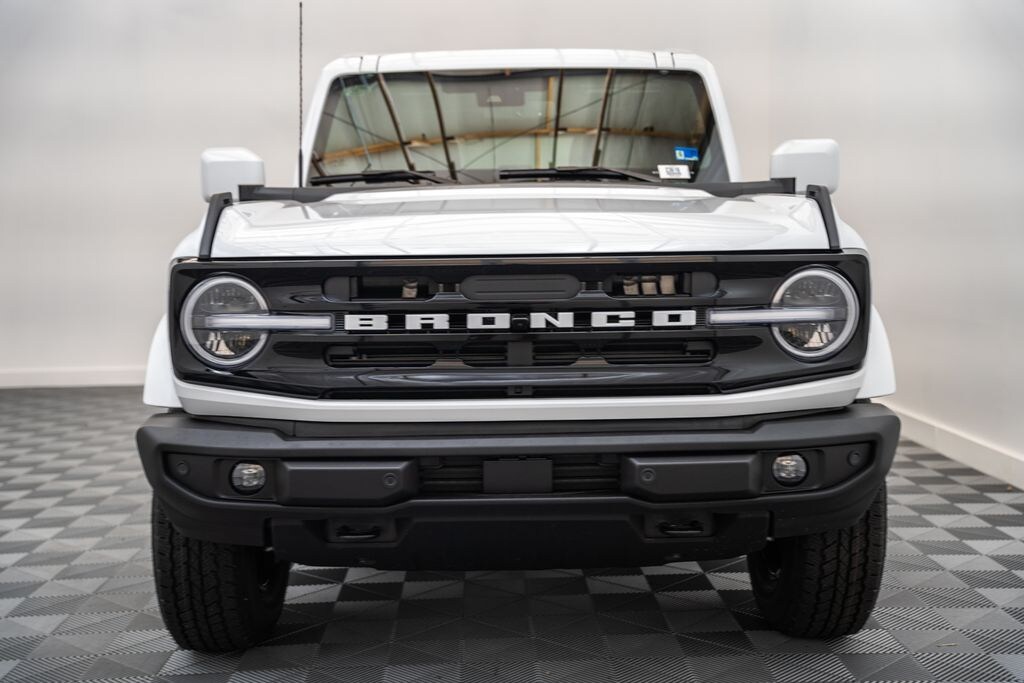 New 2026 Ford Bronco Outer Banks SUV