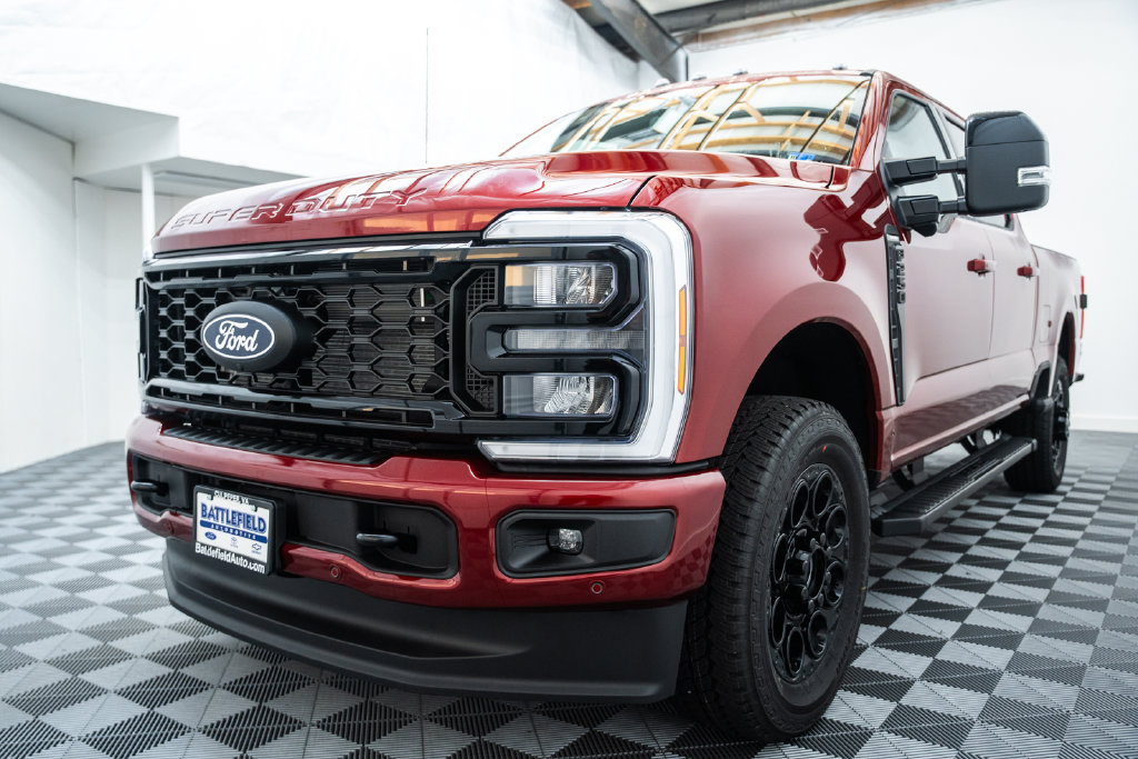 New 2027 Ford F-250 Lariat Truck