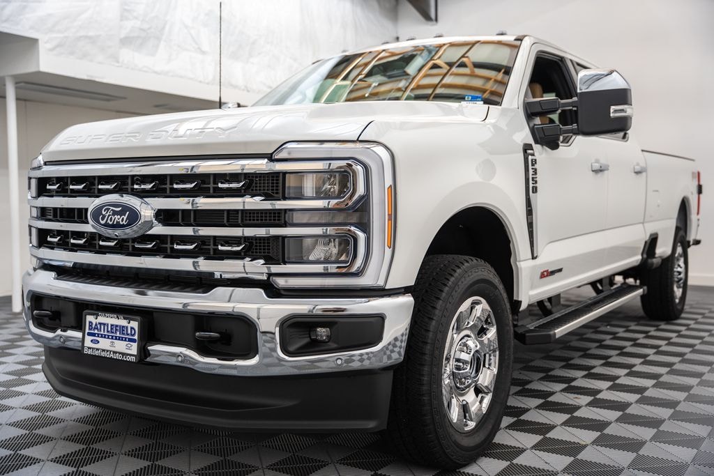 New 2026 Ford F-350 Lariat Truck