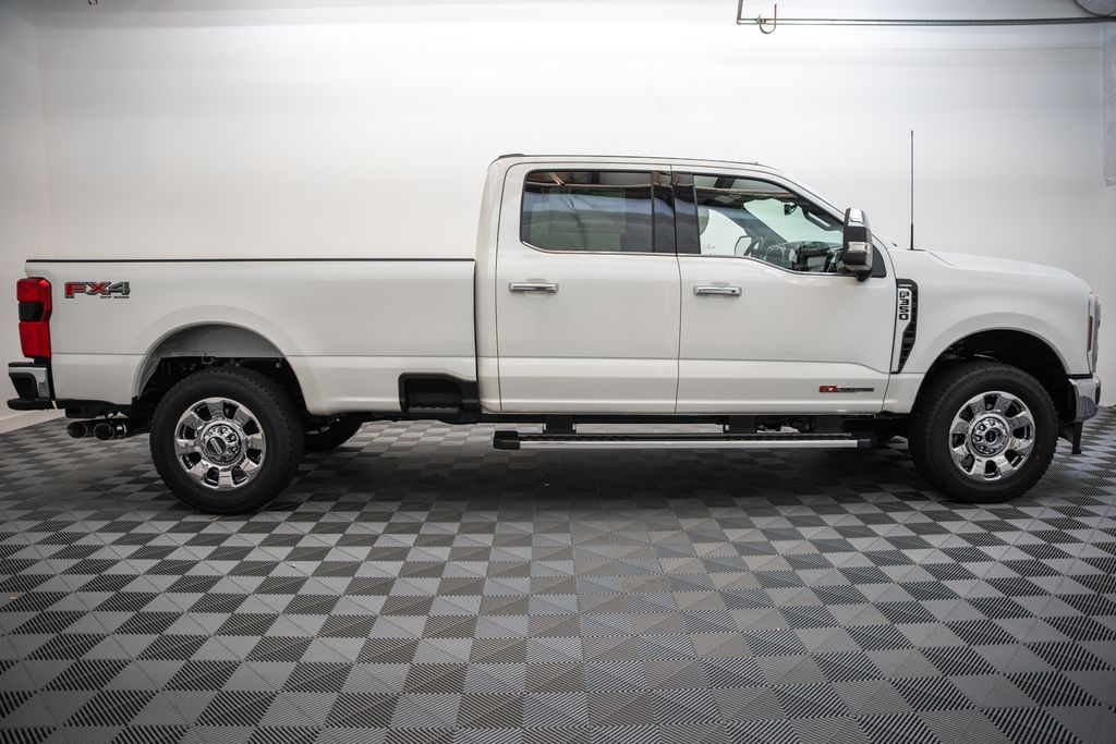 New 2026 Ford F-350 Lariat Truck