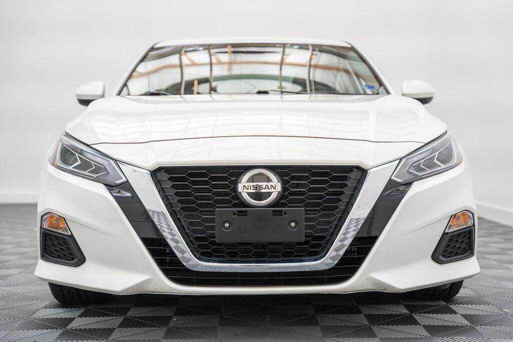 Used 2022 Nissan Altima 2.5 SV Sedan