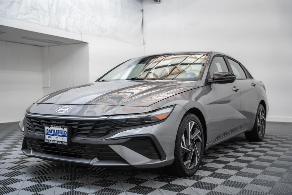 Used 2025 Hyundai Elantra SEL Sport Sedan