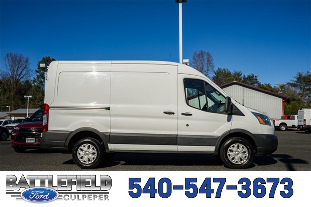 2015 Ford Transit Van photo 2