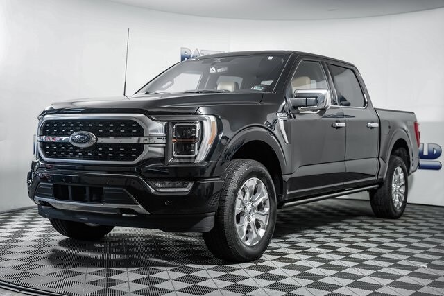 2023 Ford Expedition MAX Limited photo 3
