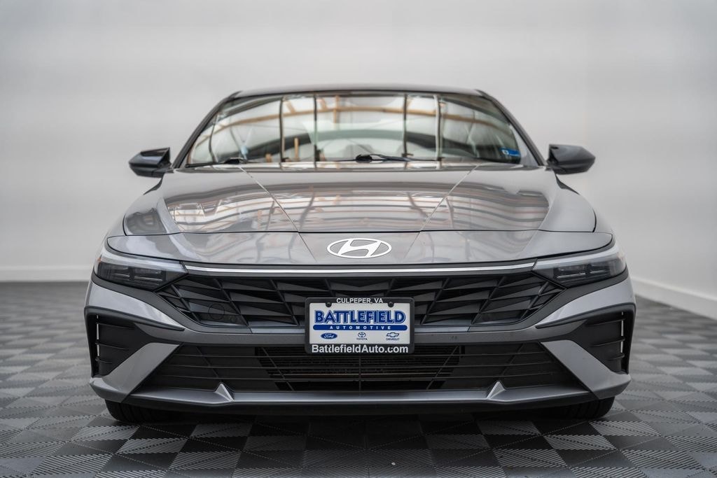 Used 2025 Hyundai Elantra SEL Sport Sedan