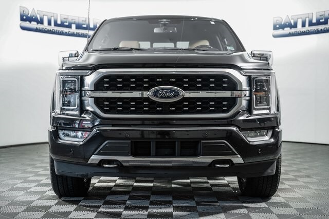 2023 Ford Expedition MAX Limited photo 2