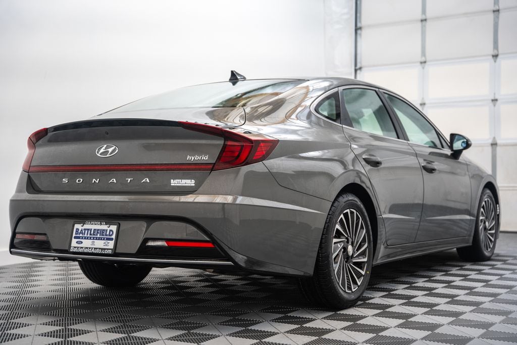 Used 2022 Hyundai Sonata Hybrid SEL Sedan