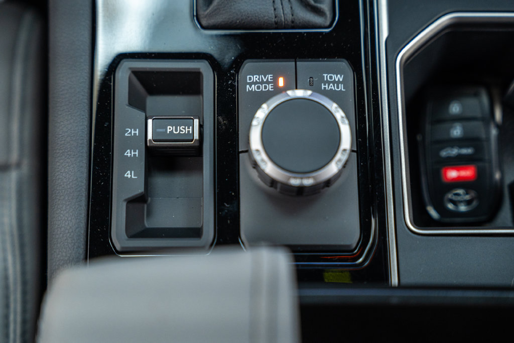 2026 Toyota Tundra Limited - Photo 29