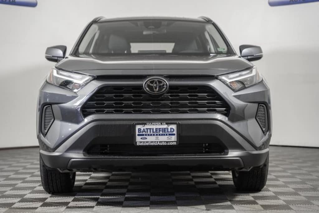 New 2025 Toyota RAV4 XLE XLE AWD SUV