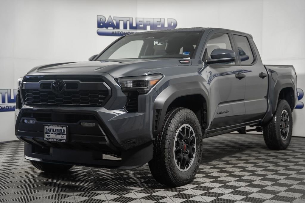 2026 Toyota Tacoma TRD Off Road - Photo 3
