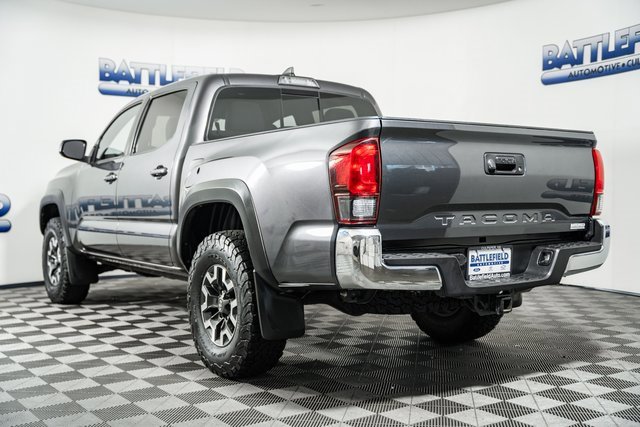 2019 Toyota Tacoma TRD Off-Road V6 photo 4