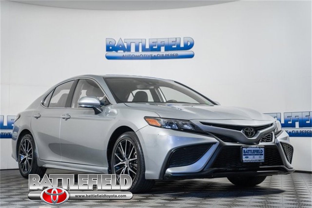 Used 2024 Toyota Camry SE Sedan