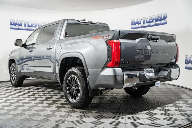 2026 Toyota Tundra SR5 CrewMax photo 4