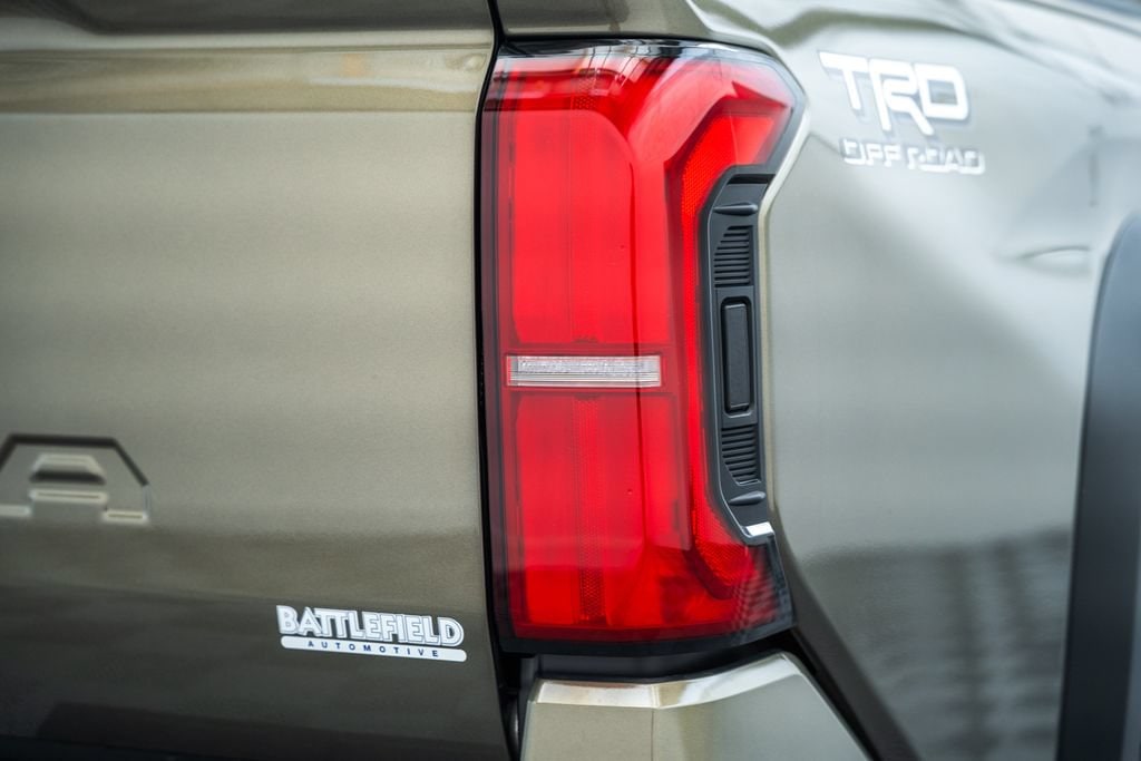 2026 Toyota Tacoma TRD Off Road - Photo 9