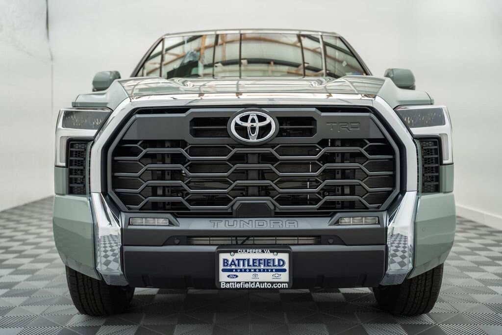 New 2026 Toyota Tundra SR5 SR5 CREWMAX 5.5