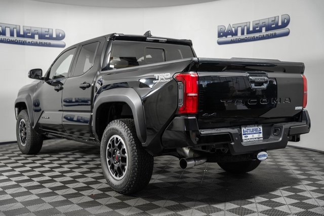 2025 Toyota Tacoma TRD Off-Road 4x4 Double Cab photo 4