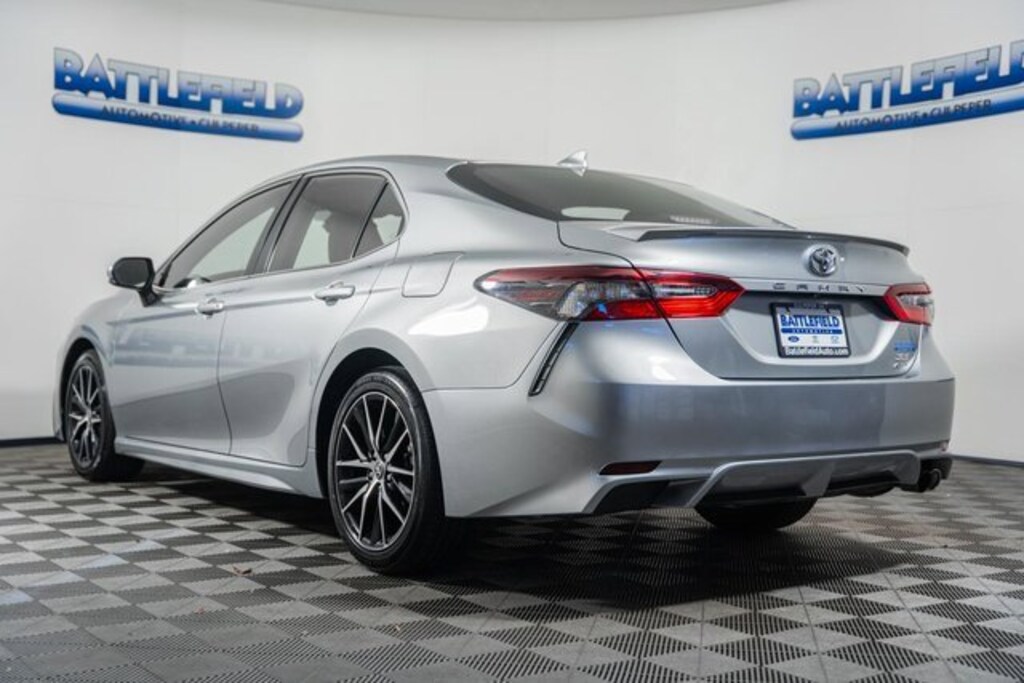 Used 2024 Toyota Camry SE Sedan