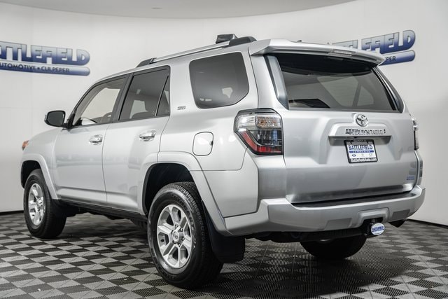 2024 Toyota 4Runner SR5 photo 4