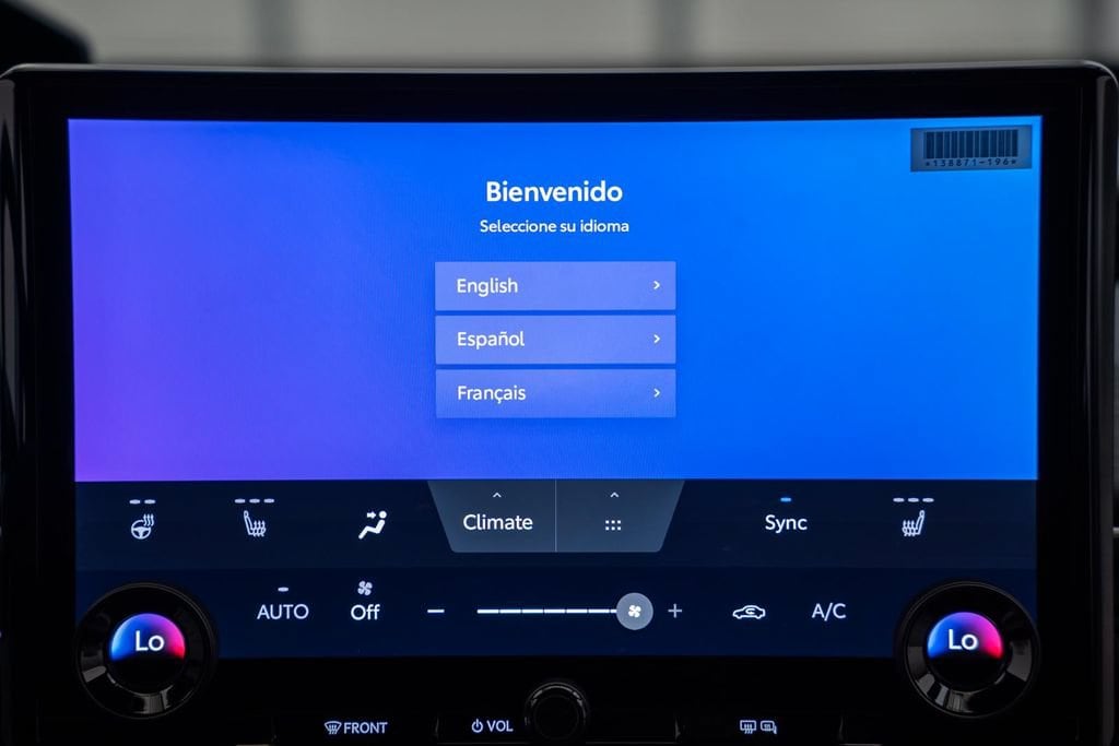 2026 Toyota C-HR SE - Photo 26