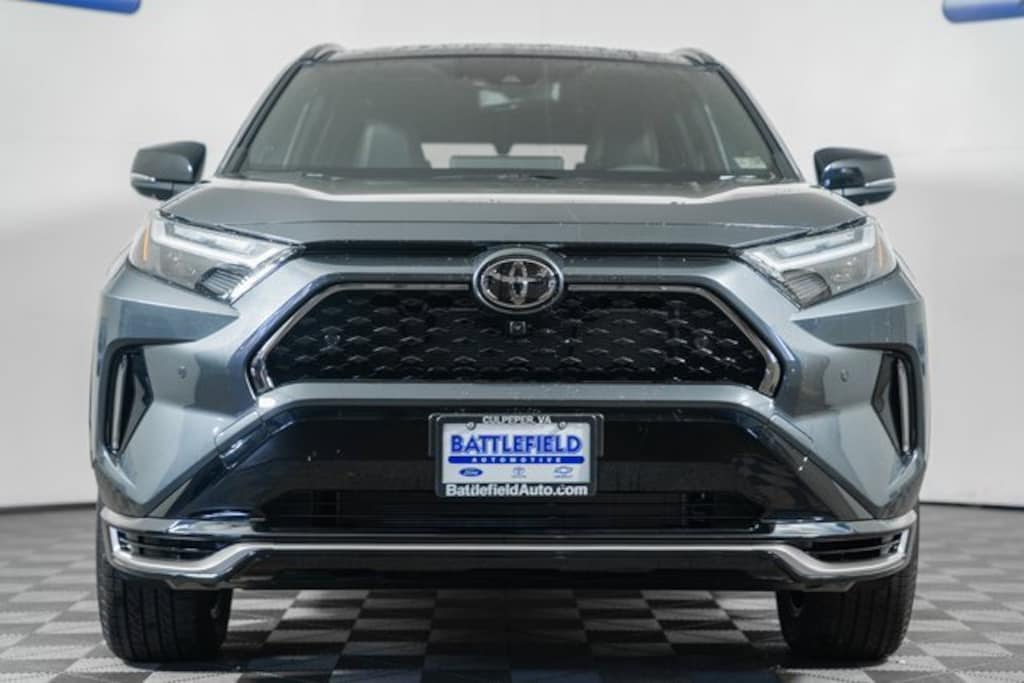 New 2025 Toyota RAV4 Plug-in Hybrid XSE PLUG-IN HYBRID