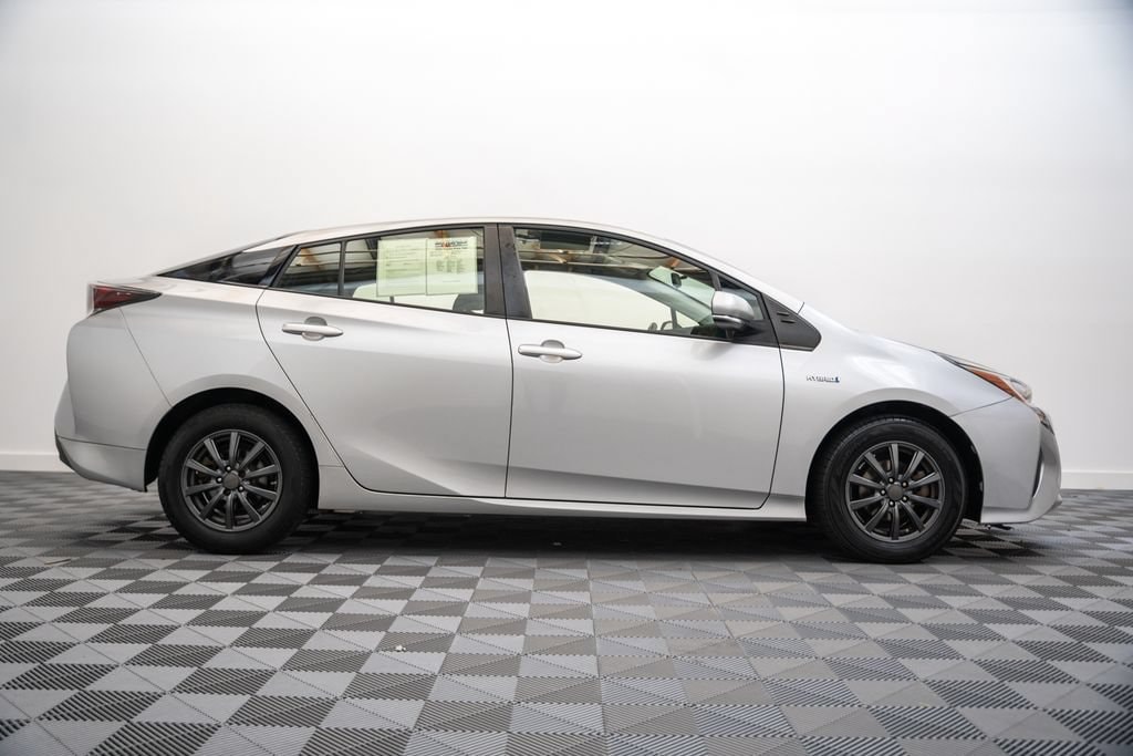 Used 2016 Toyota Prius Two Hatchback