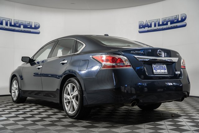 2015 Nissan Altima 2.5 SV photo 4