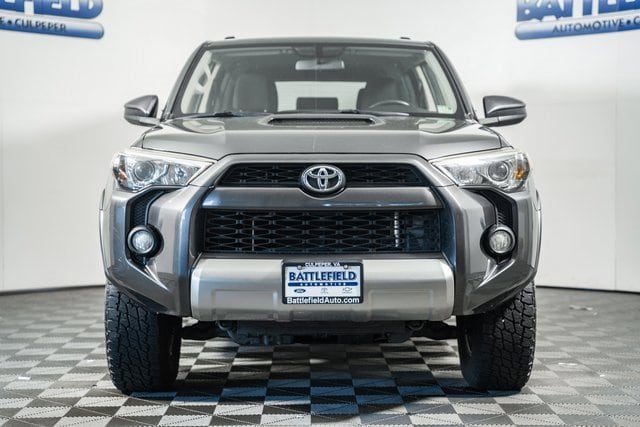 2016 Toyota 4Runner Trail photo 2