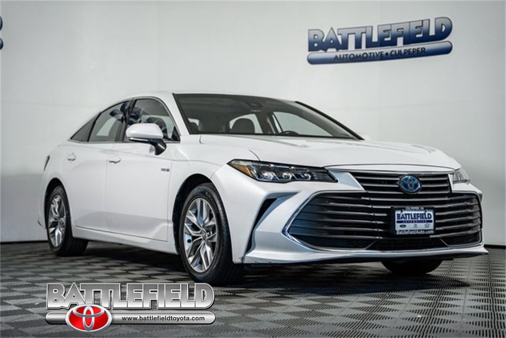 2020 Toyota Avalon Hybrid XLE